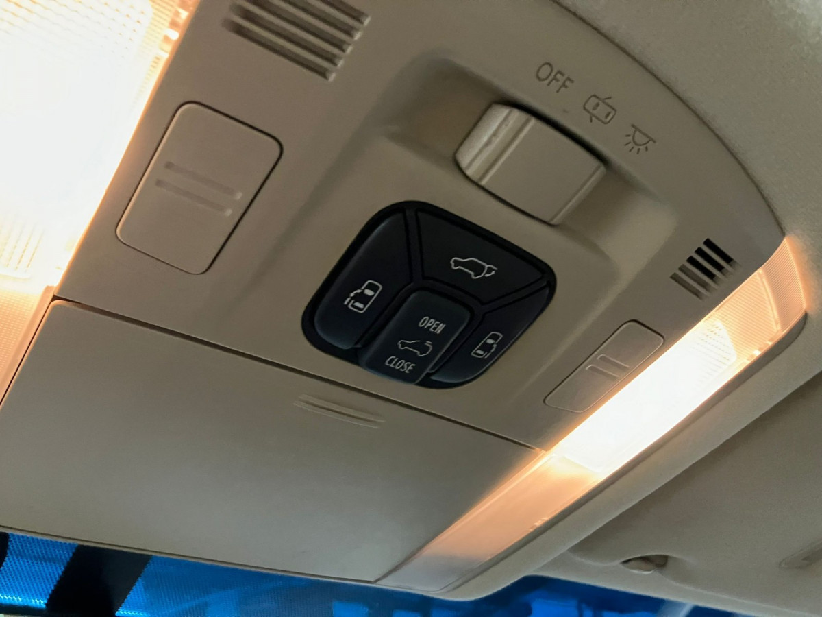 Alphard 3.5 - Image 6