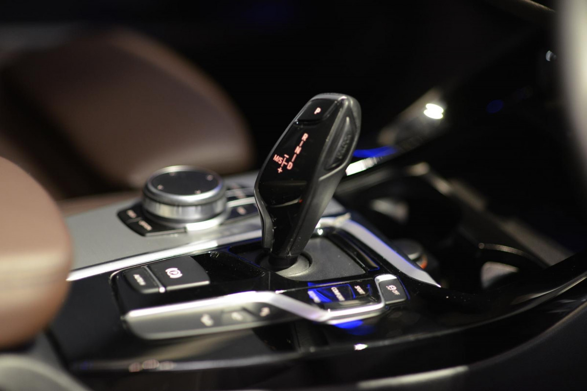 X3 SDRIVE 20IA XLINE - Image 2