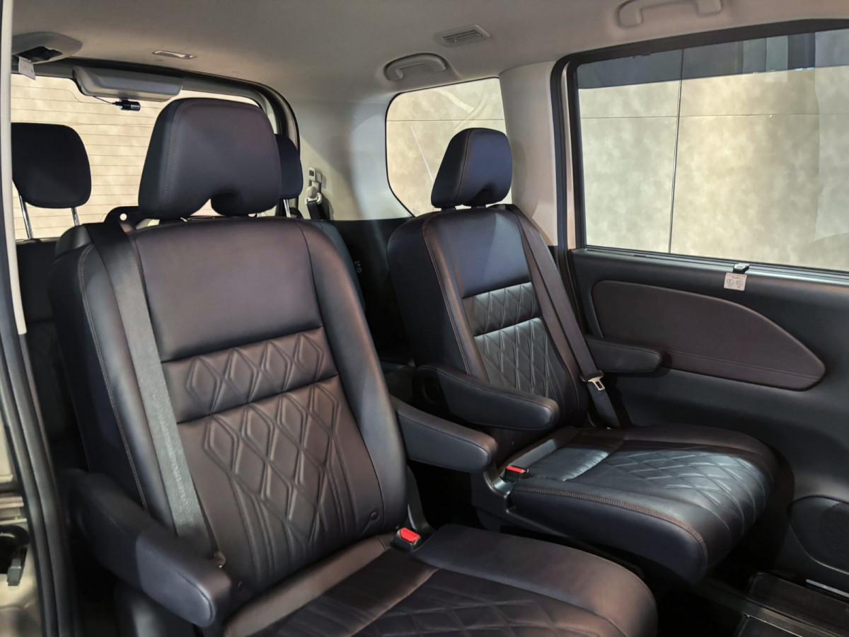SERENA E-Power Highway Star VIP - Image 6