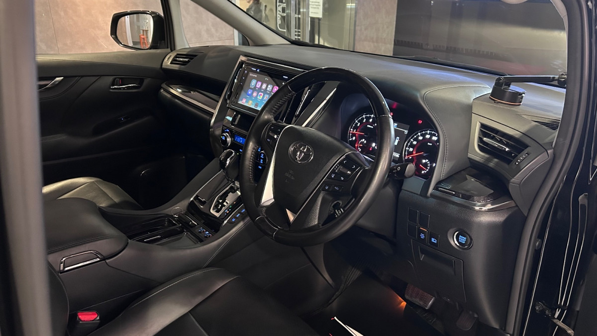 VELLFIRE - Image 5