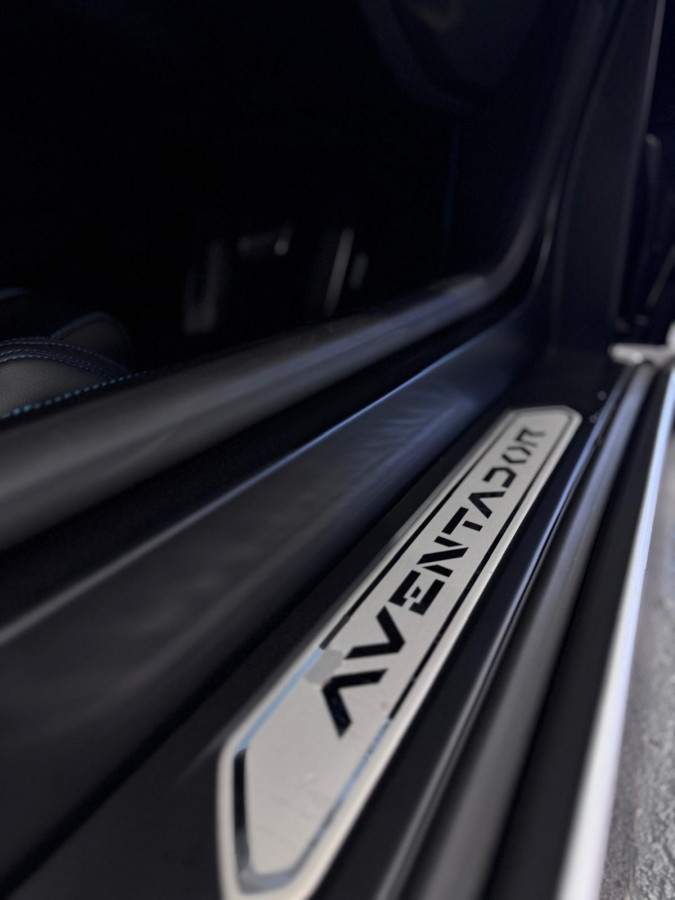 AVENTADOR LP700-4 ROADSTER - Image 10