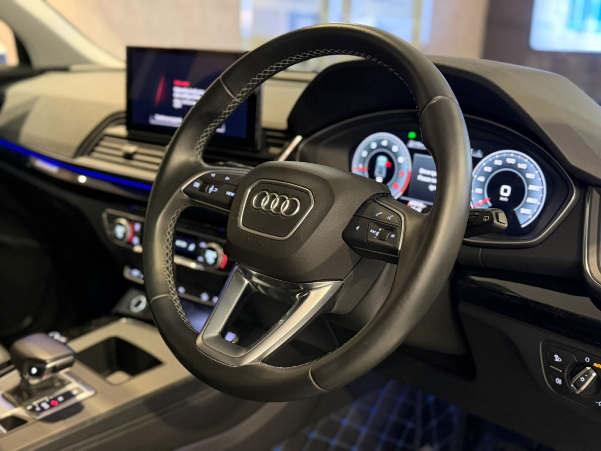Q5 45 TFSI QUATTRO S LINE - Image 2