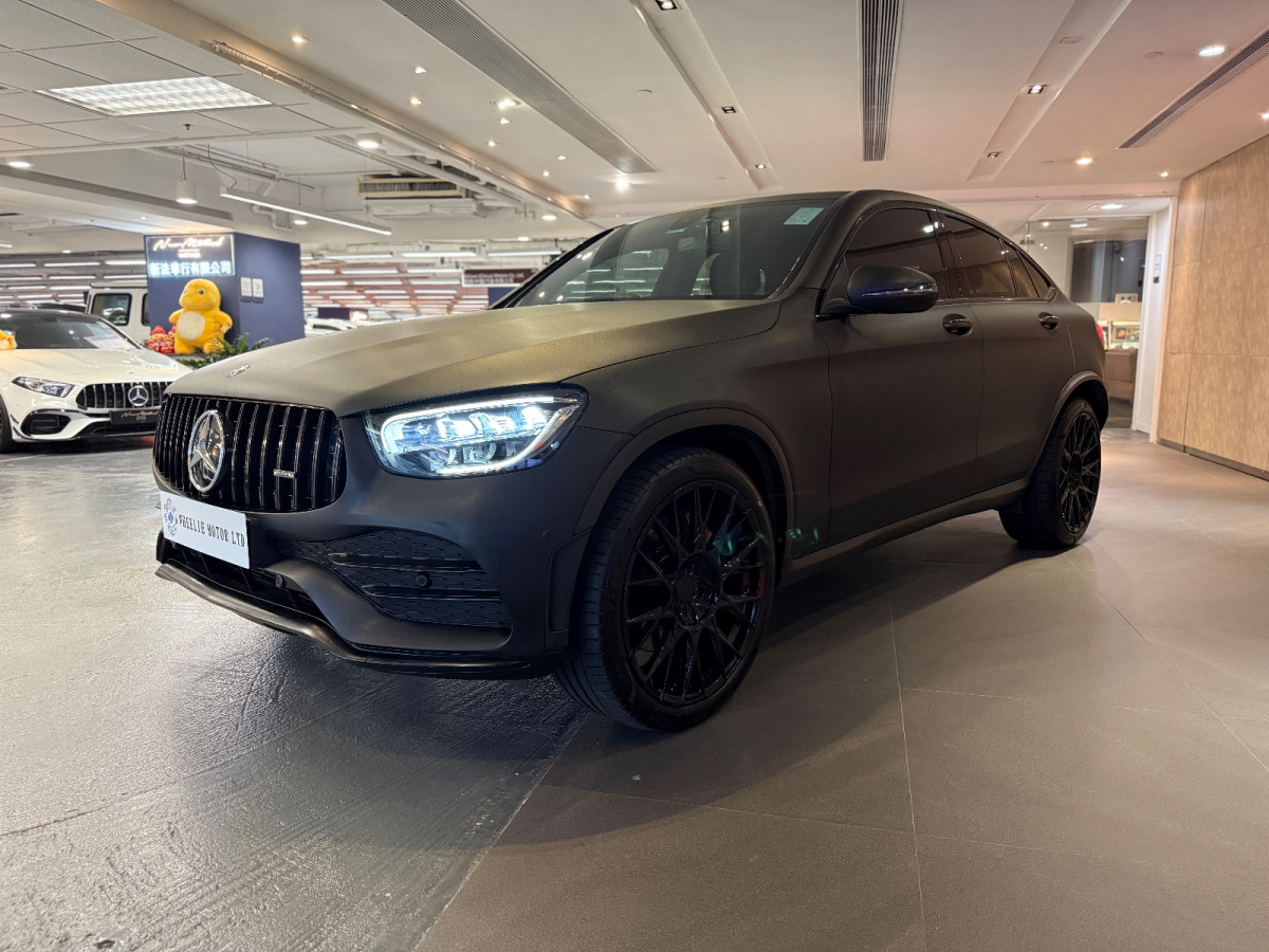 GLC300  COUPE AMG - Image 15