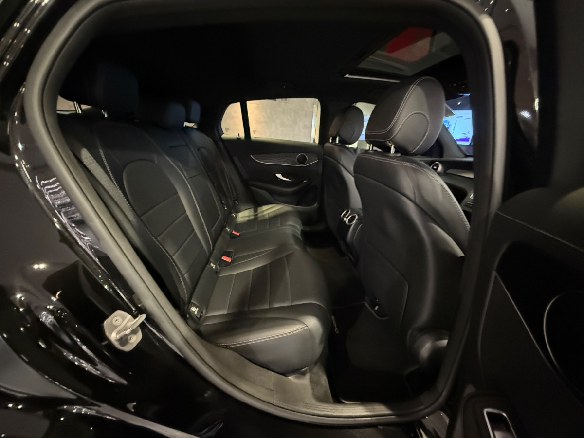 GLC300  COUPE AMG - Image 7