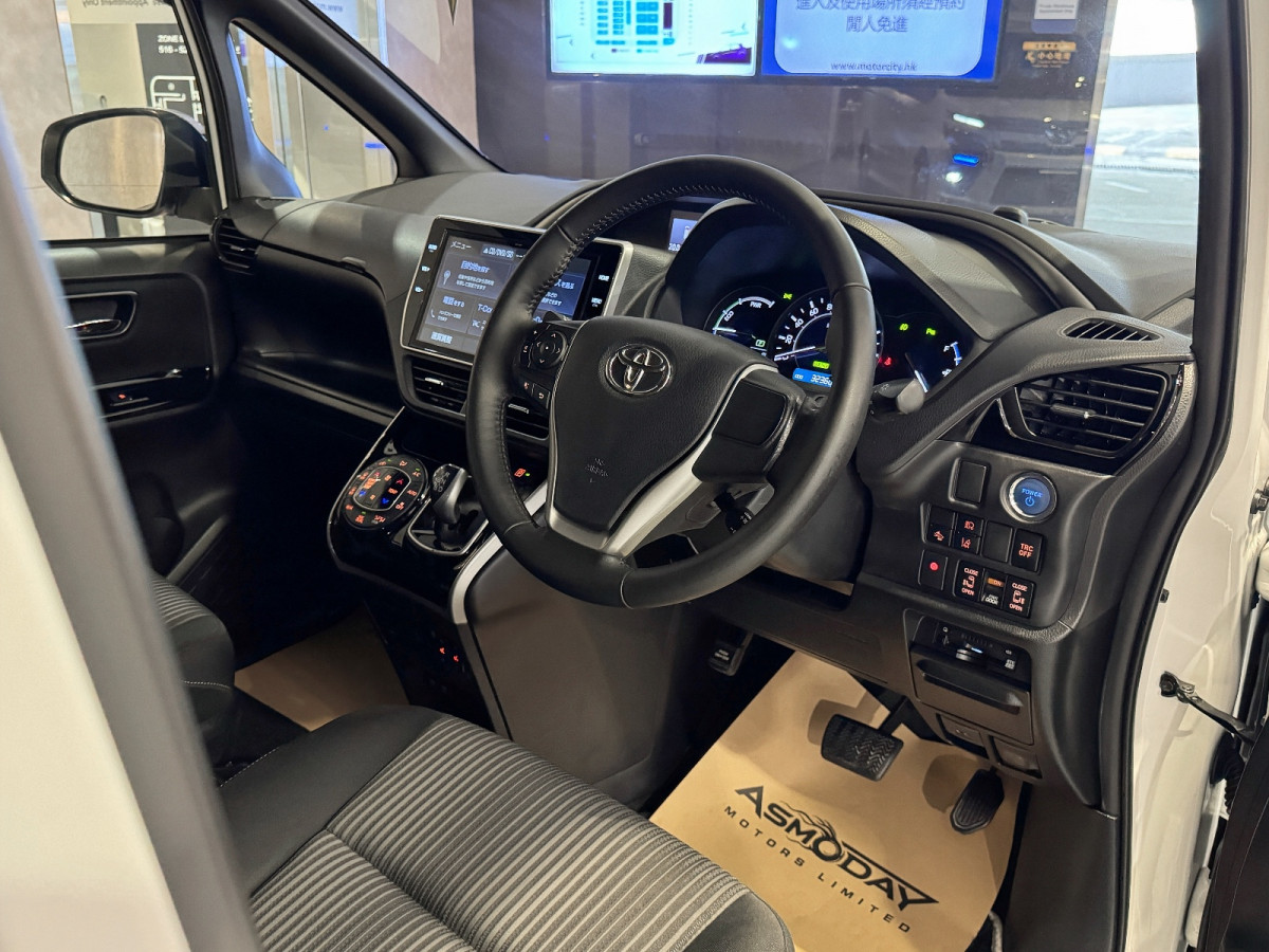 Voxy ZS Hybrid Modellista - Image 3