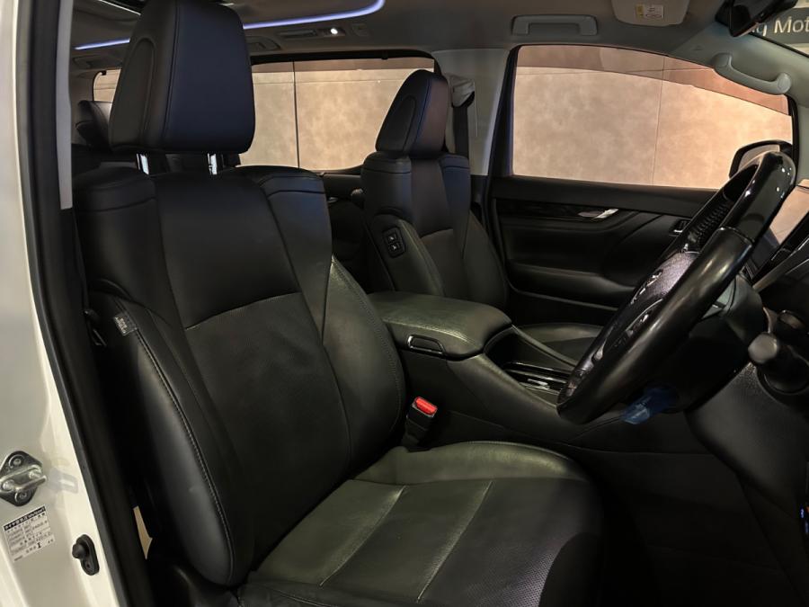 Vellfire 2.5 ZG Modellista - Image 3