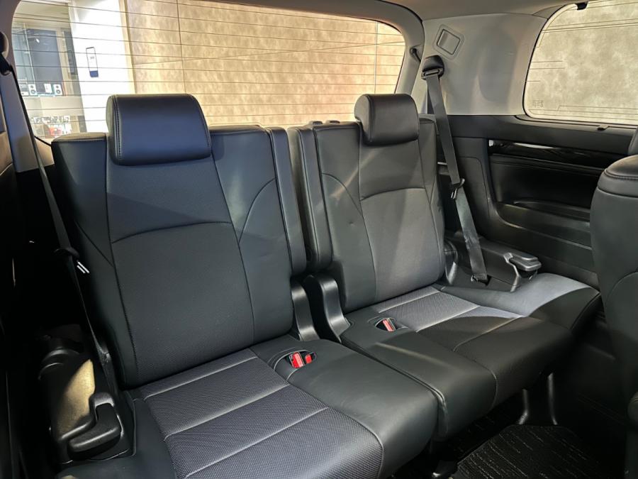 Vellfire 2.5 ZG Modellista - Image 5