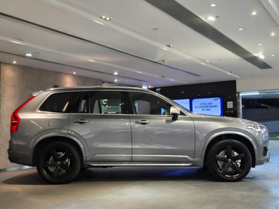 XC90 T6 R-DESIGN - Image 2