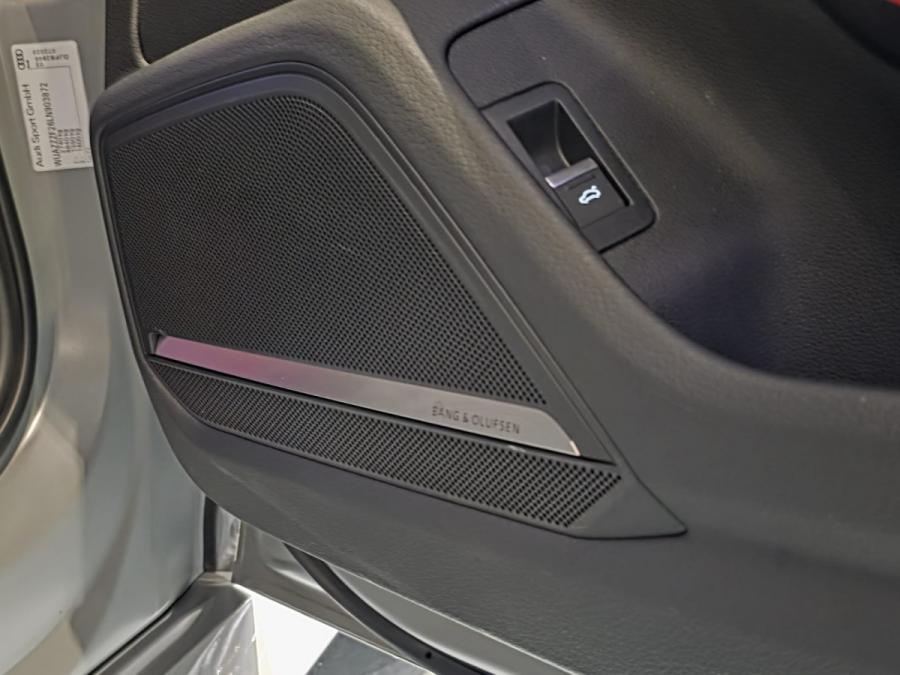 RS6 AVANT QUATTRO - Image 7