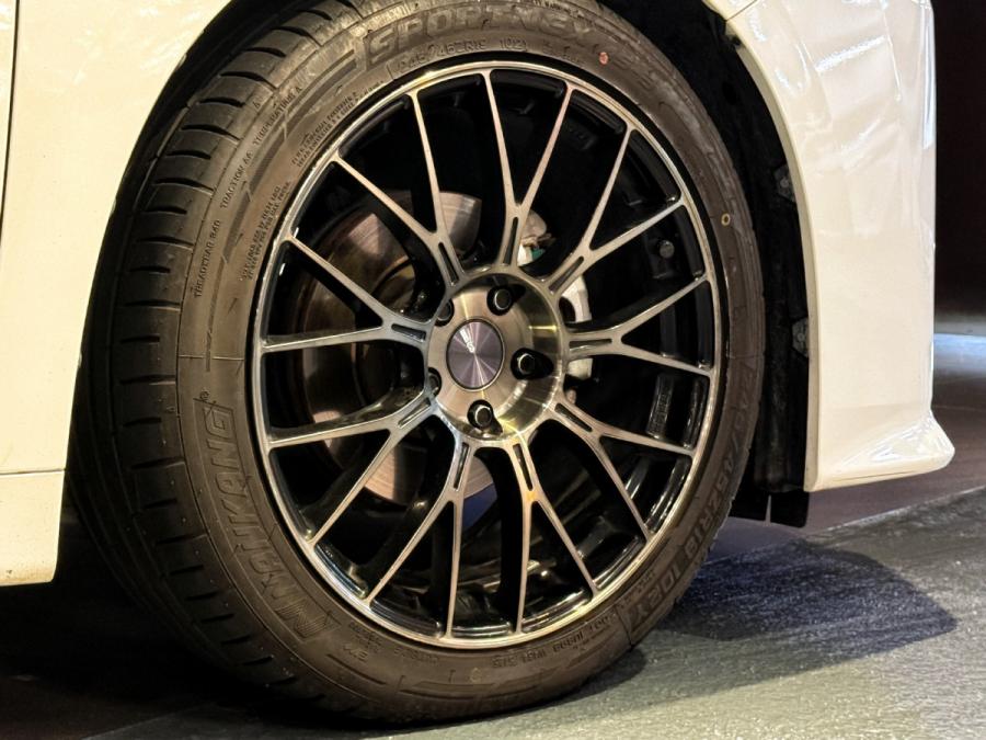 Vellfire Hybrid - Image 3