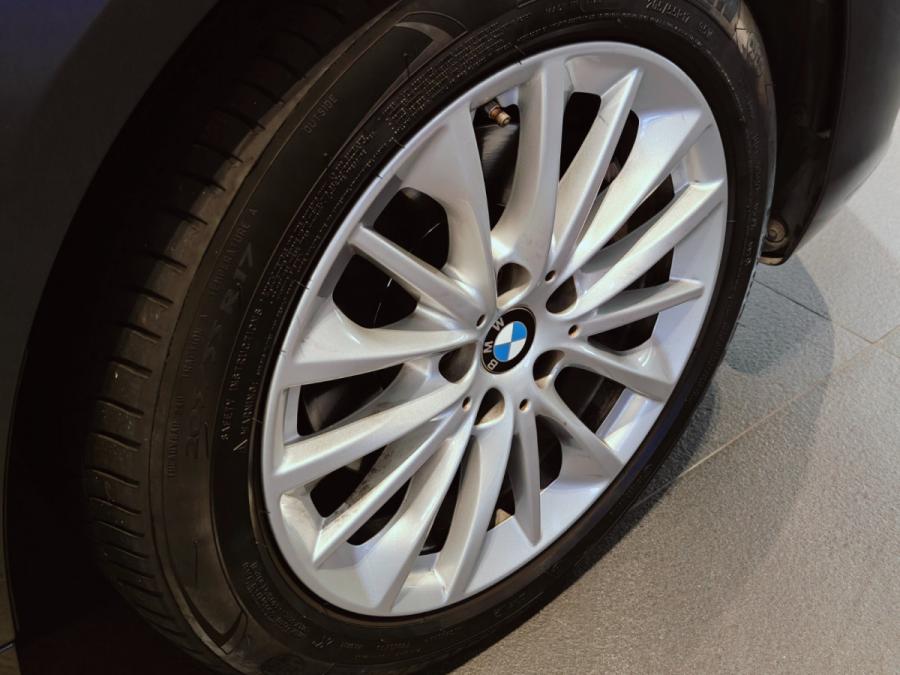 218i Grand Tourer - Image 14