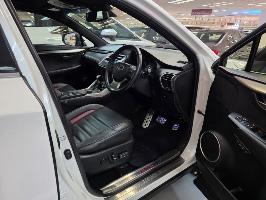 NX200T F SPORT - Image 6