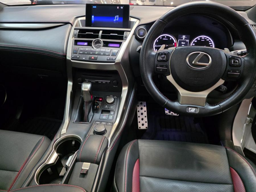 NX200T F SPORT - Image 7