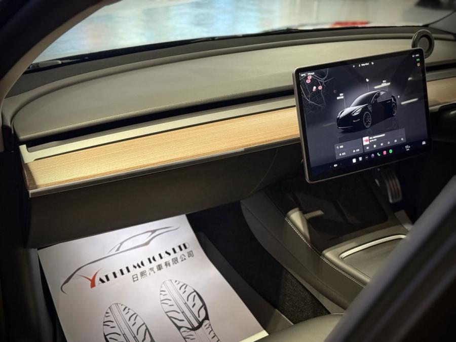 2023 Model 3 Performance - Image 8