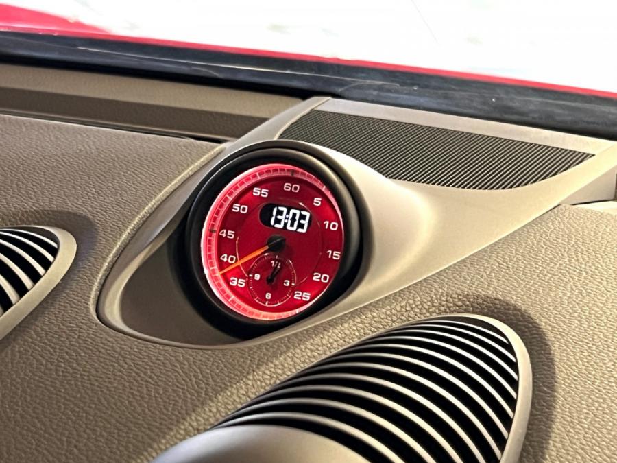 718 CAYMAN GT4RS - Image 12