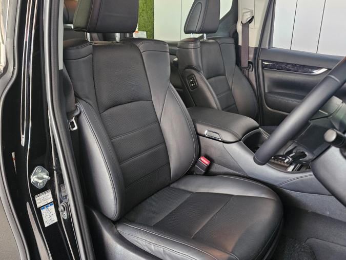 VELLFIRE 2.5 HYBRID - Image 3