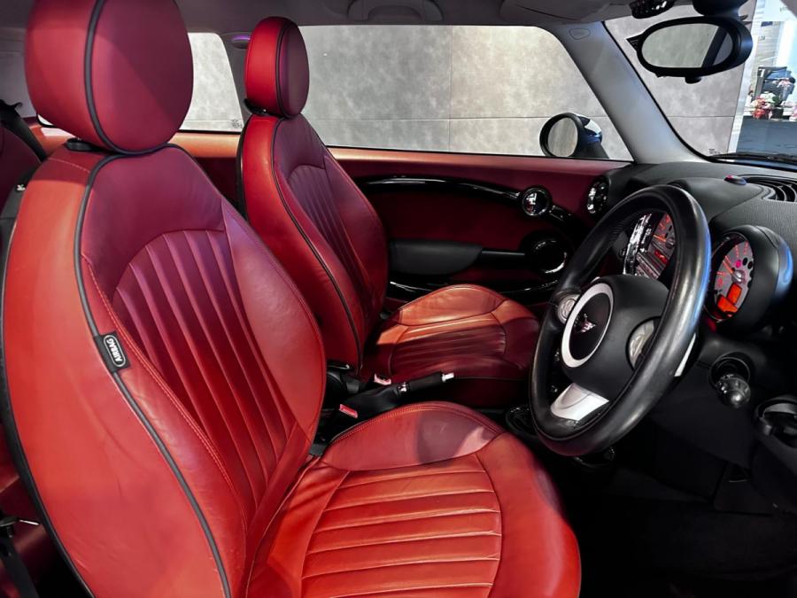 Cooper S Auto Exclusive Package - Image 7