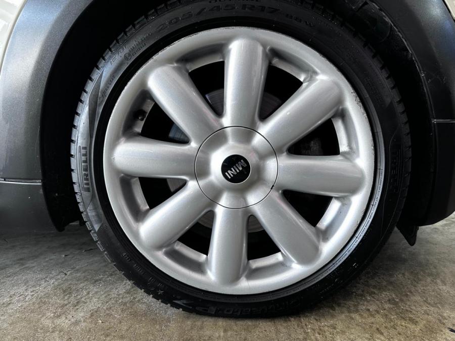 Cooper S Auto Exclusive Package - Image 1