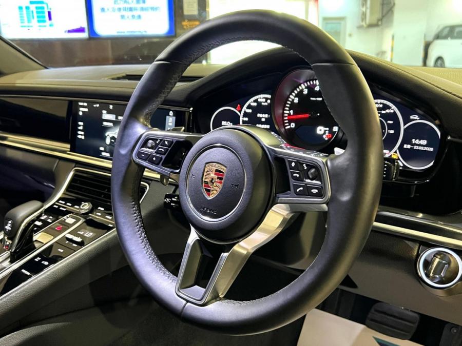 Panamera - Image 7