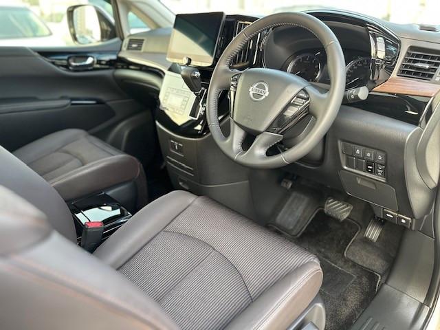 行貨 ELGRAND 2.5 Highway Star豪華版 - Image 5