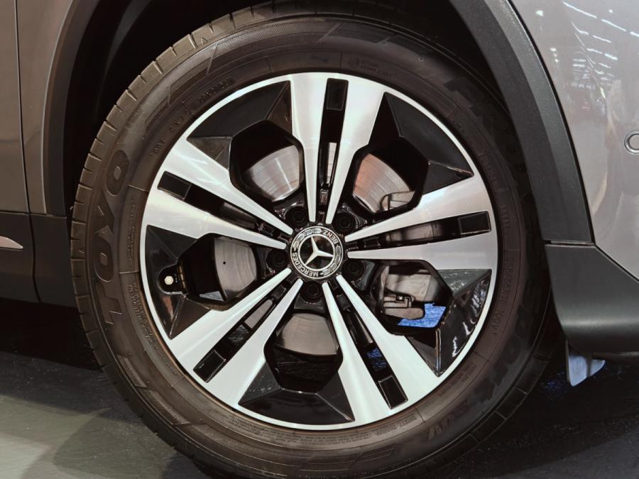 GLA200 (H247) - Image 14