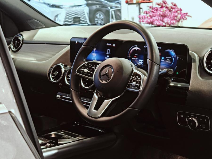 GLA200 (H247) - Image 4