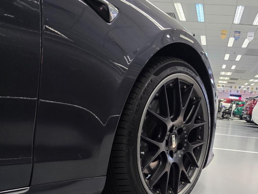 MODEL S 90D - Image 3