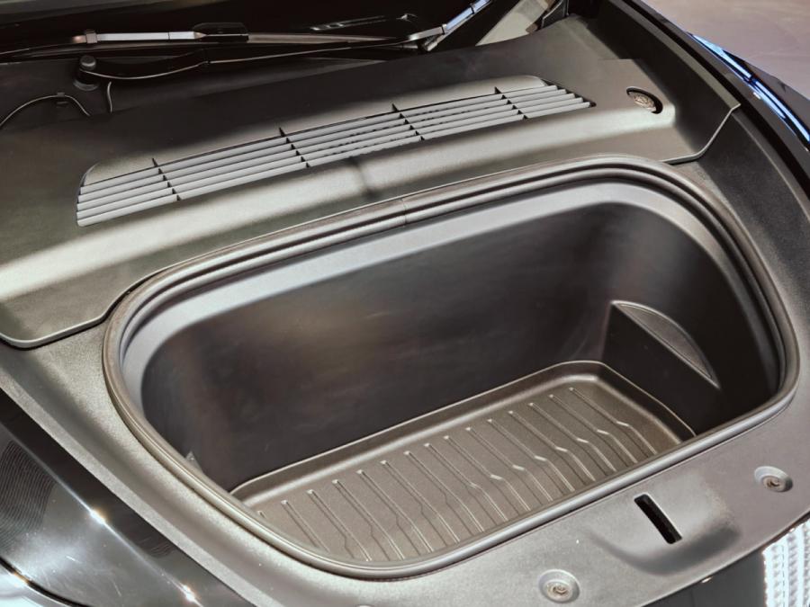 Model Y Long Range Dual Motor All Wheel Drive - Image 21