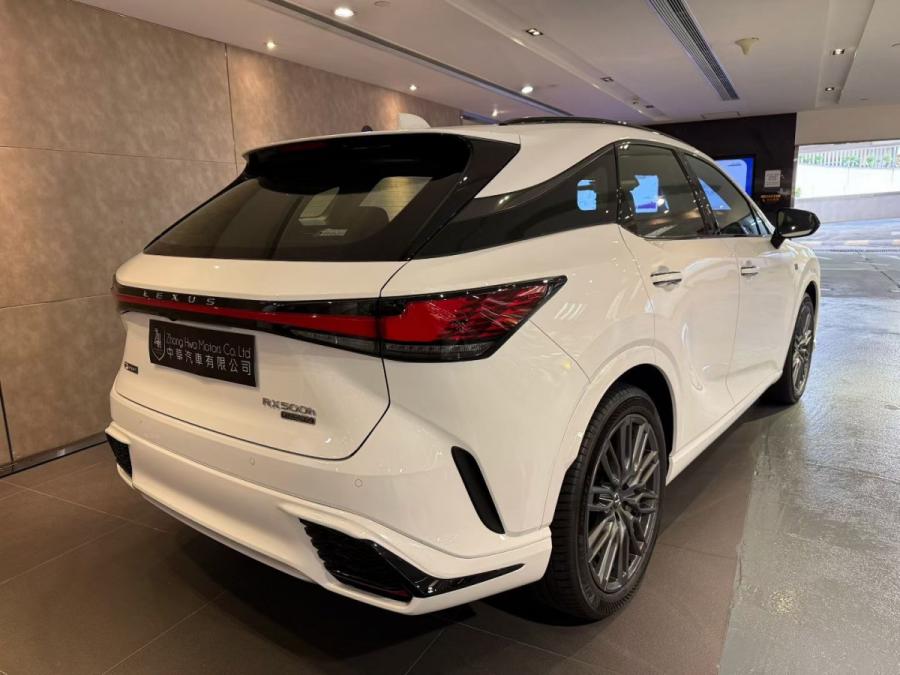RX500h F Sport HEV - Image 3