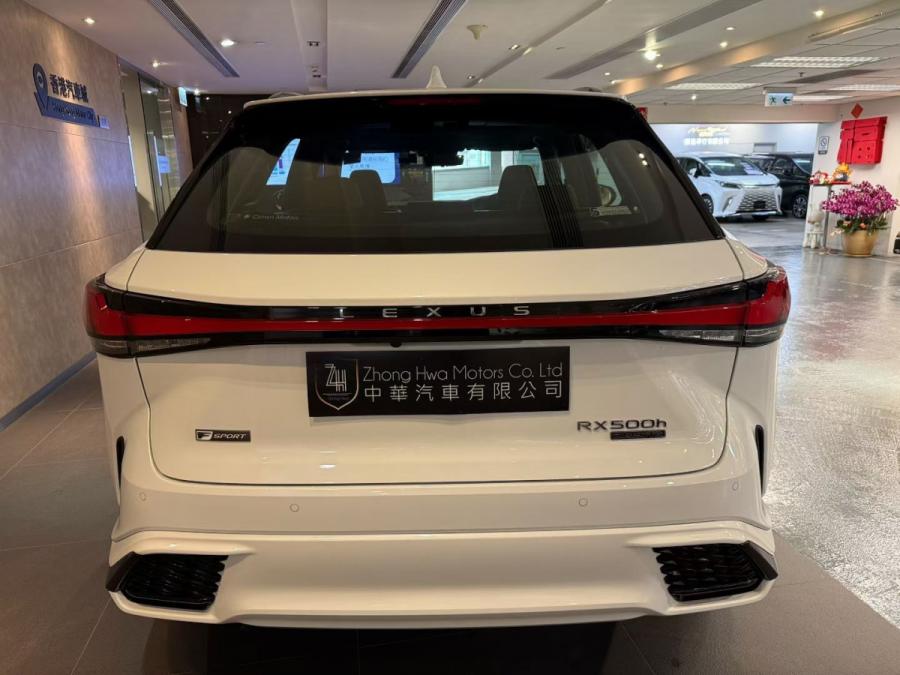 RX500h F Sport HEV - Image 4