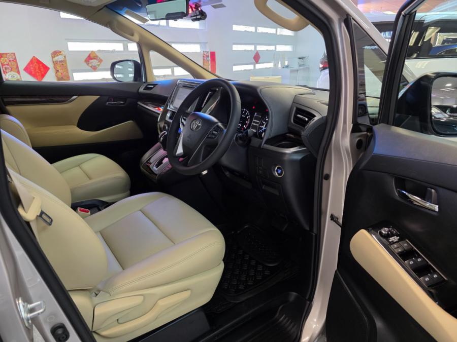 Alphard 250 Facelift - Image 4
