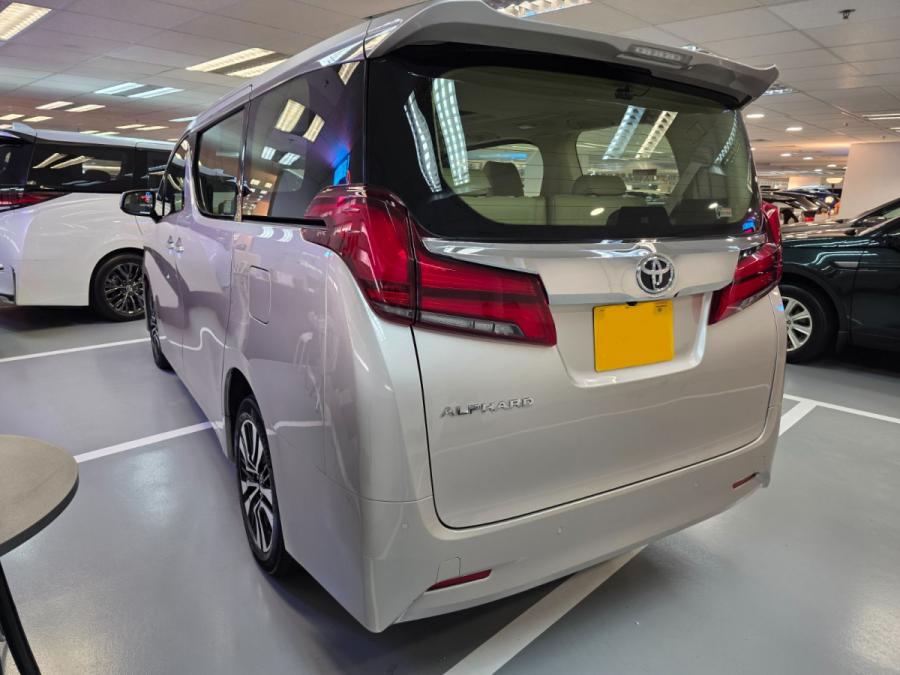 Alphard 250 Facelift - Image 8