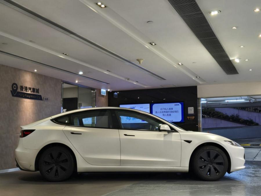 MODEL 3 RWD - Image 2