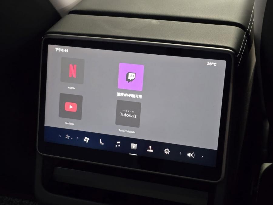 MODEL 3 RWD - Image 9