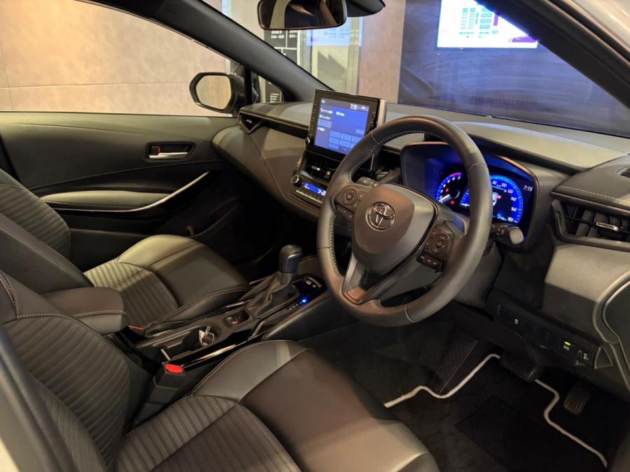 COLROLLA TOURING HYBRID WXB - Image 4