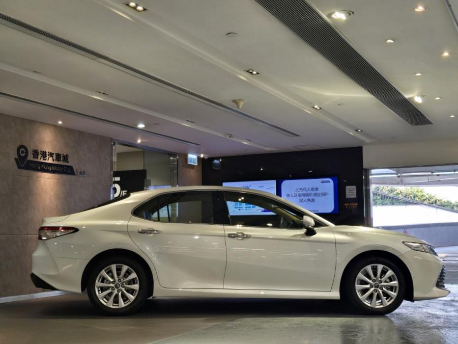 CAMRY 2.5 DELUXE - Image 2