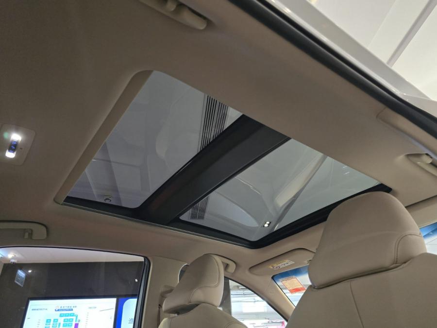 CAMRY 2.5 DELUXE - Image 8