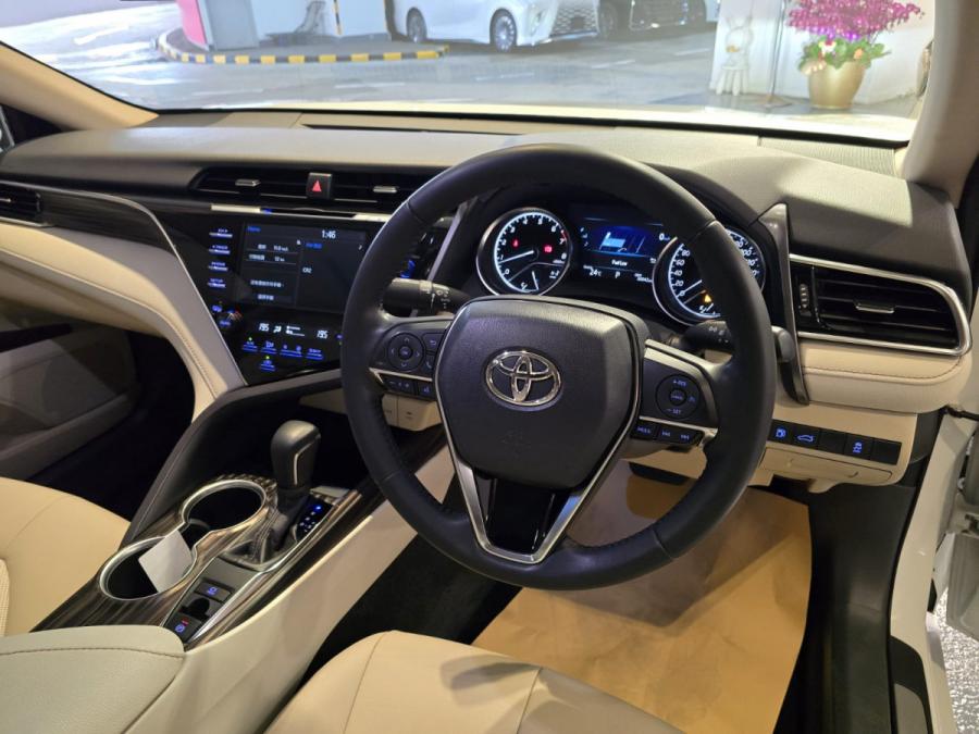 CAMRY 2.5 DELUXE - Image 5