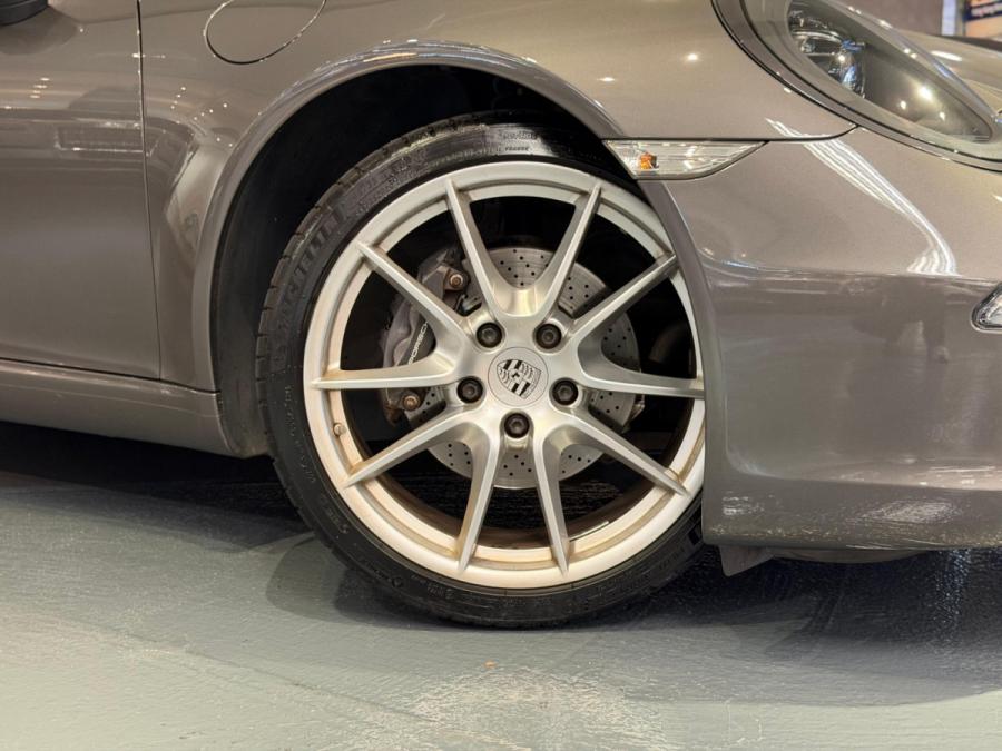 911 CARRERA COUPE - Image 4