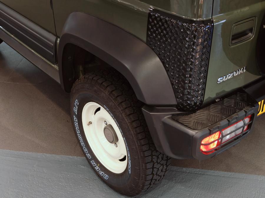 JIMNY - Image 17
