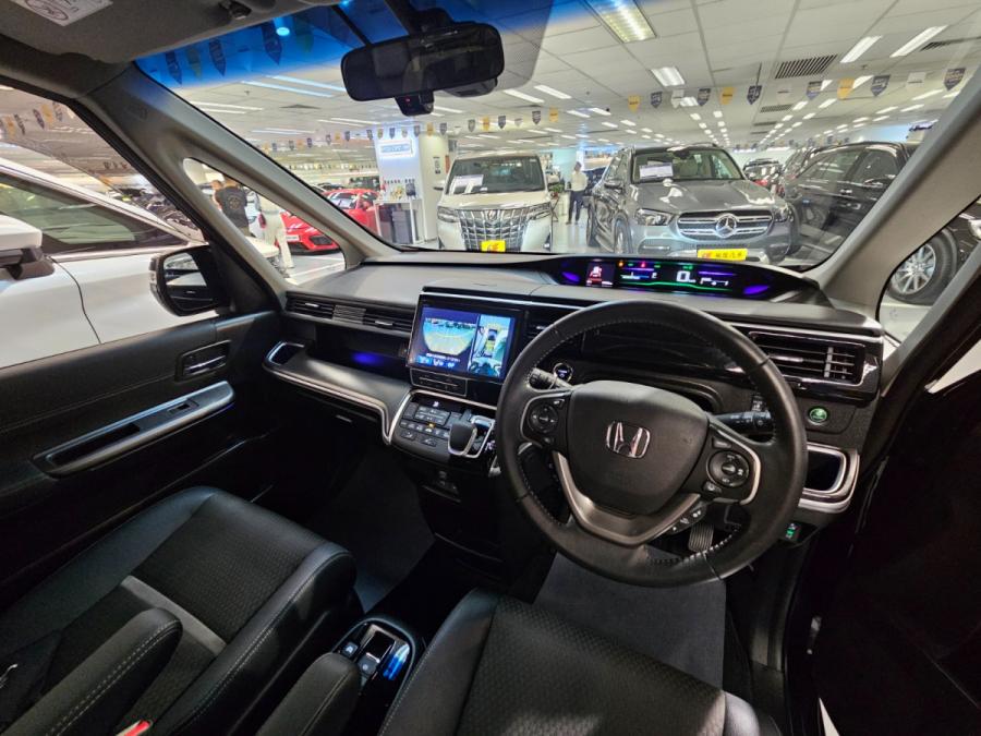 Stepwgn Spada Hybrid GEX 2.0 - Image 2