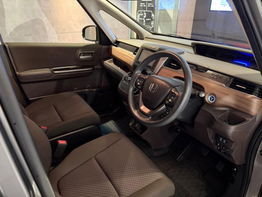 FREED HYBRID 7座 GB7 - Image 3