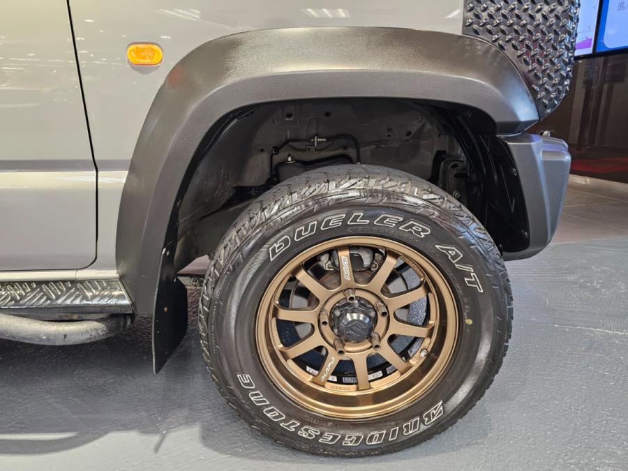 JIMMY 1.5 4WD 4AT - Image 8