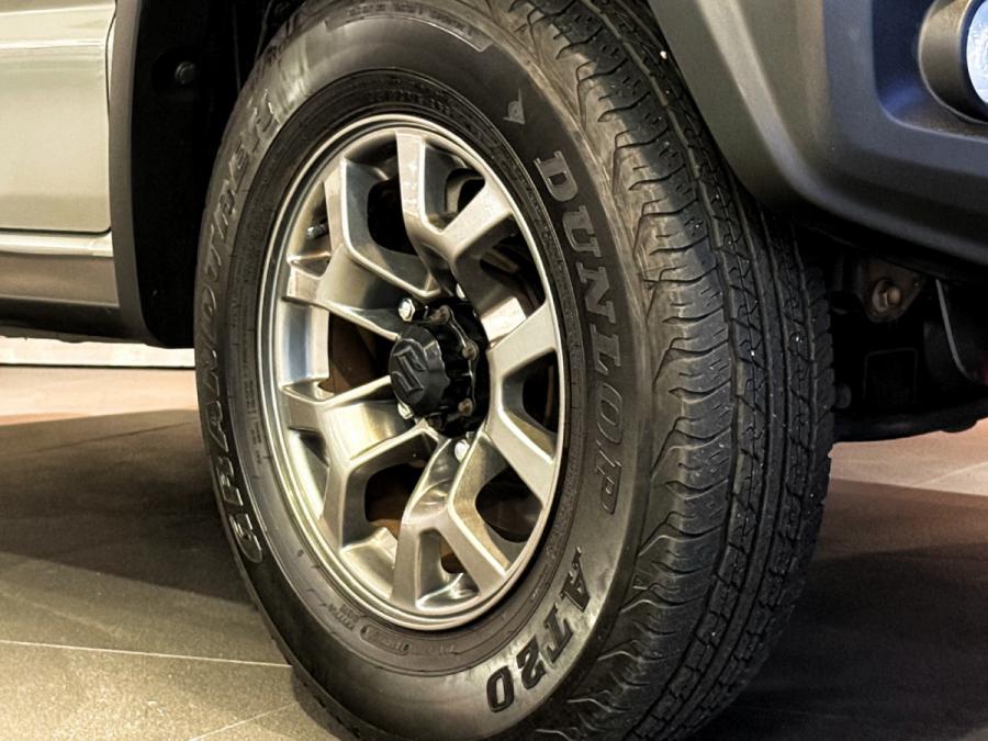 Jimny 1.5 A/T - Image 9