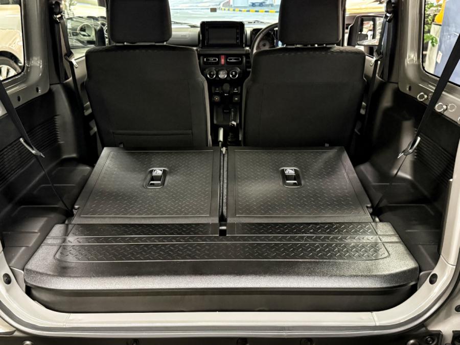 Jimny 1.5 A/T - Image 8