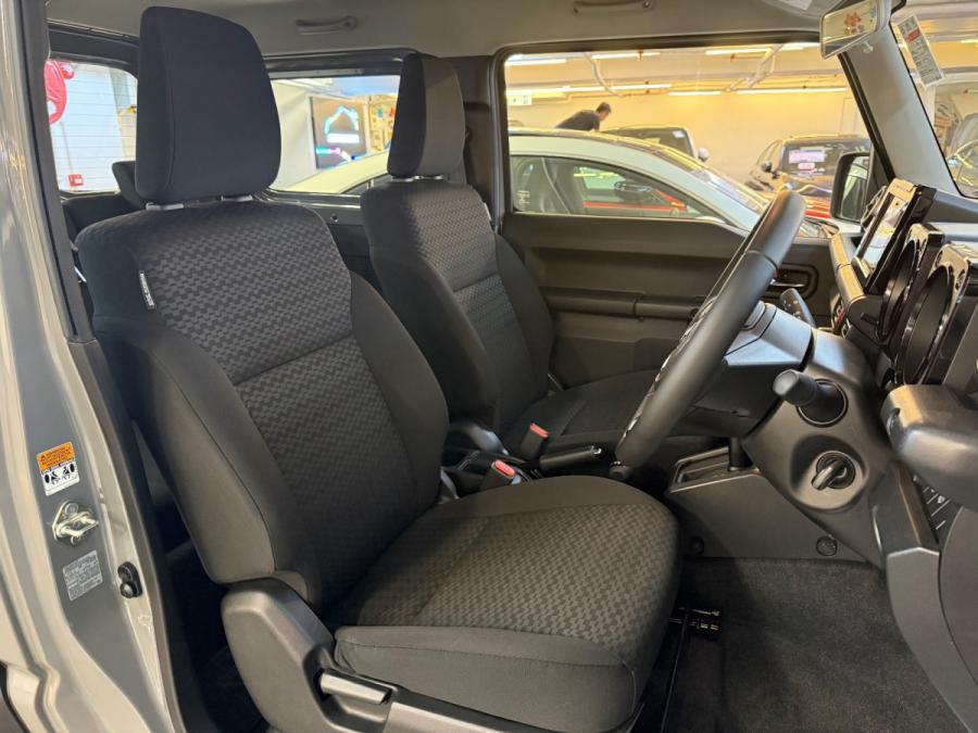 Jimny 1.5 A/T - Image 5