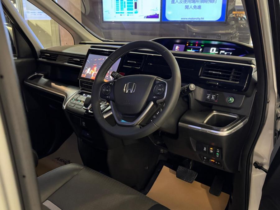 Stepwgn Hybrid EX cool - Image 3