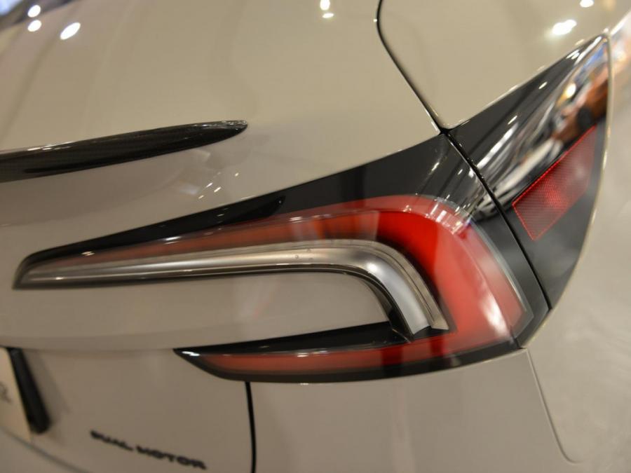 MODEL 3 LONGE RANGE AWD - Image 12