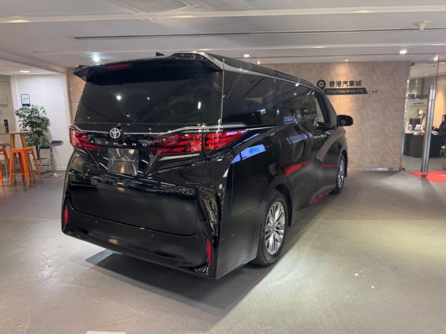 Alphard 2.5 Z - Image 2