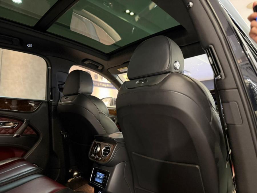 BENTAYGA V8 - Image 13